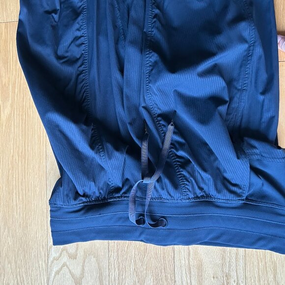 lululemon Dance Studio Mid-Rise Jogger Full Length Navy blue size 8 - Picture 3 of 5